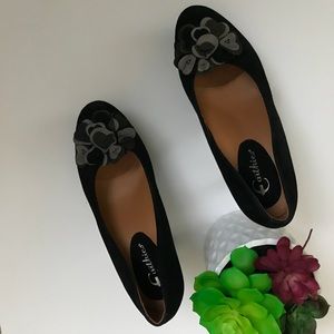 Earthies Suede Pumps